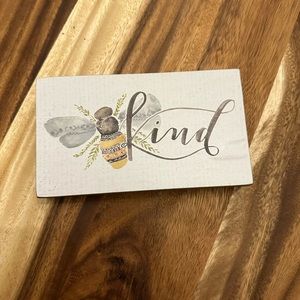 “Bee” Kind wooden block sign decoration